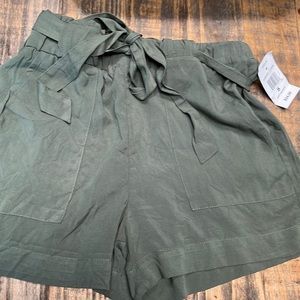 New with tags paper bag shorts size small